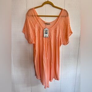 Shore drive size 2x nwt Peach Embroidered Flutter Sleeve Women's Top